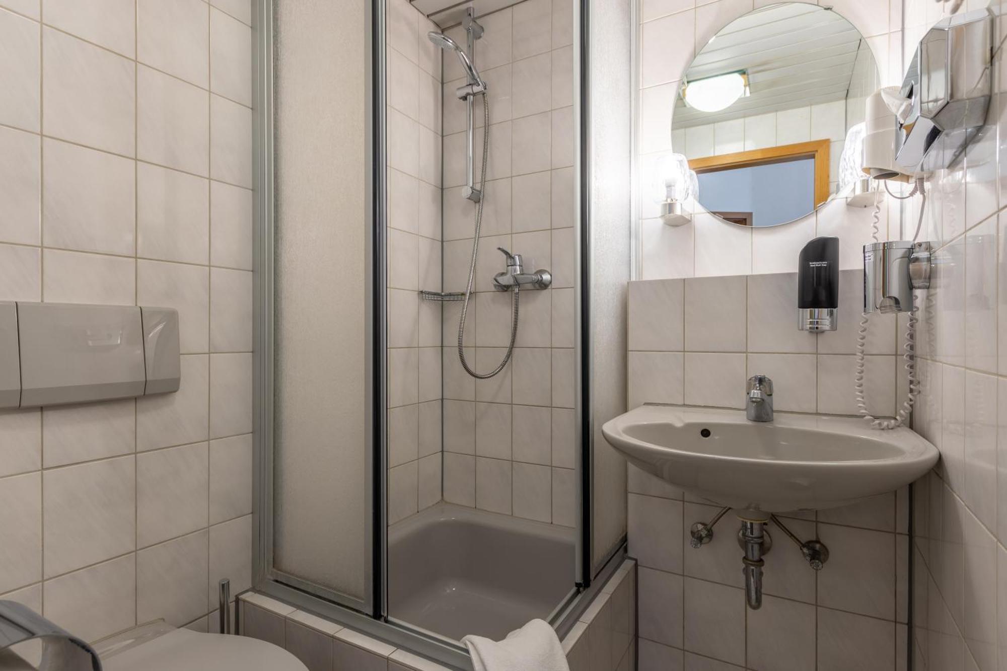 Trip Inn Hotel Schumann Dusseldorf Ngoại thất bức ảnh
