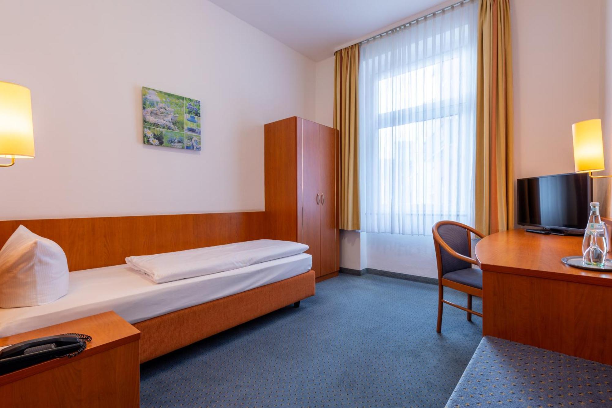 Trip Inn Hotel Schumann Dusseldorf Ngoại thất bức ảnh